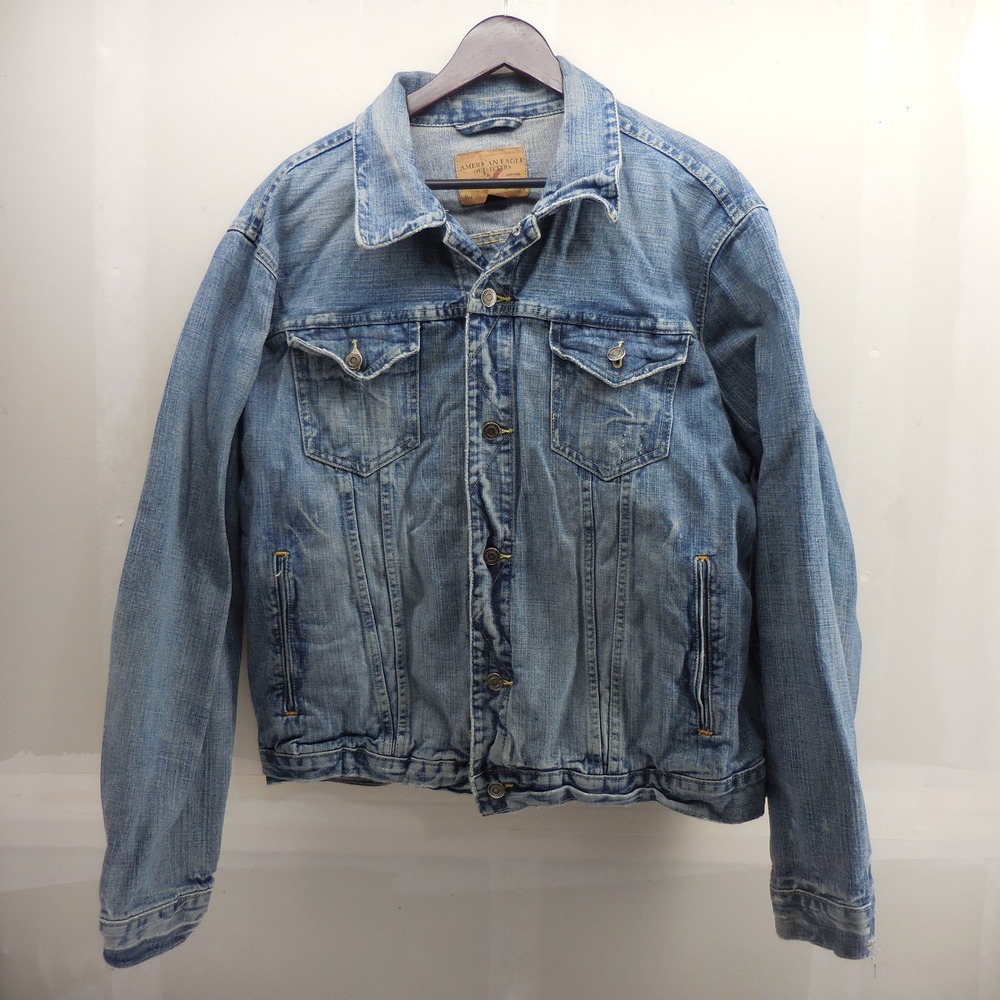 American Eagle Mens XXL Denim Trucker Jacket Blue Distressed Graphic 5922 TTG